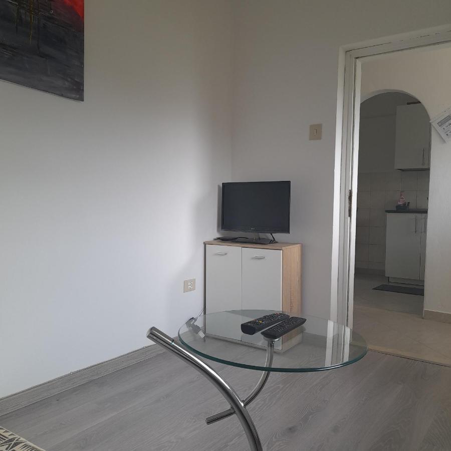 Ferienwohnung Apartma Mari Lucija Exterior foto